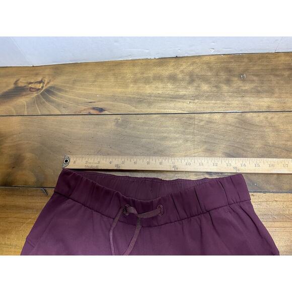 Lululemon Burgundy On The Fly Elastic Waist Drawstring 7/8 Womens Pants 6 - Picture 9 of 11